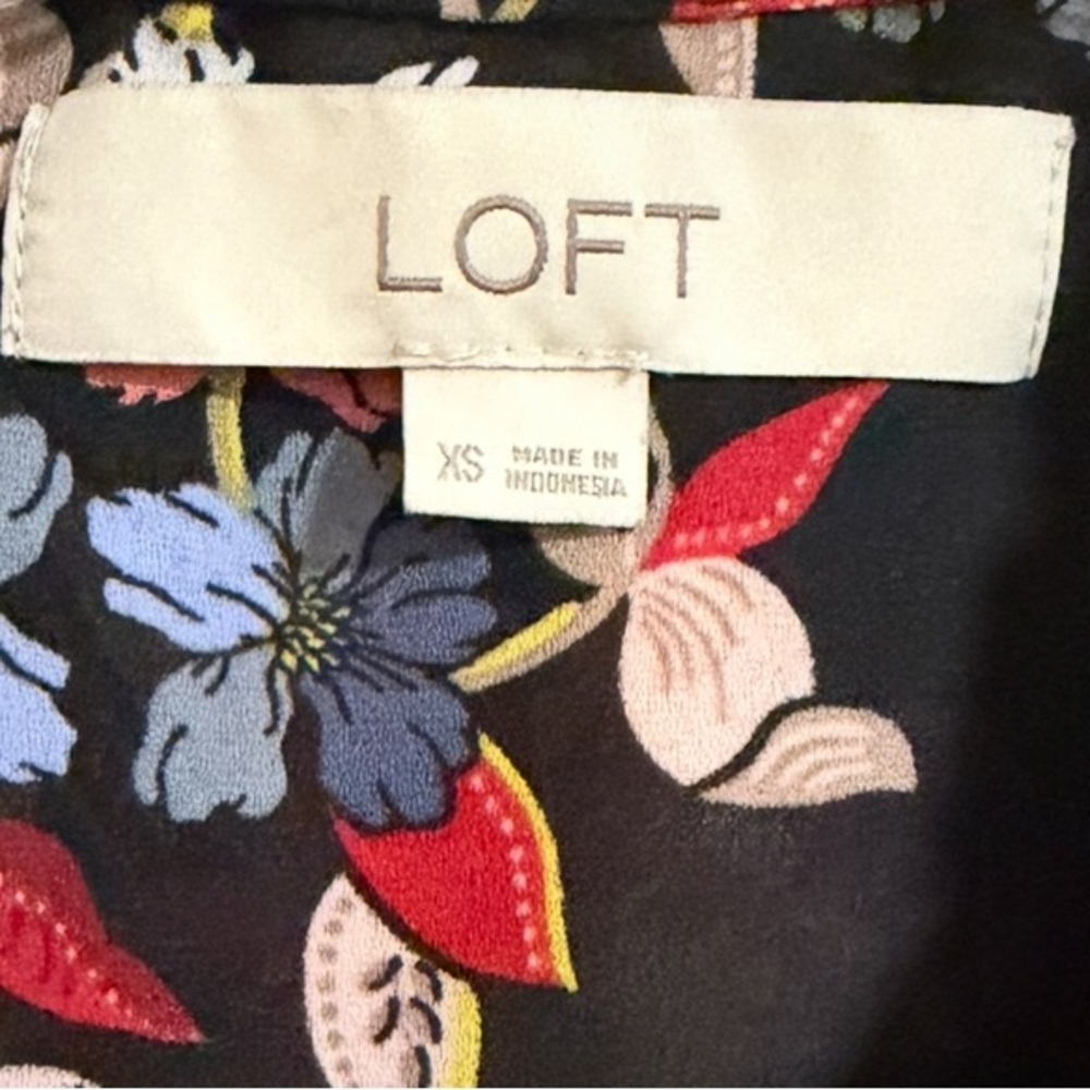 ⭐️ LOFT - Picture 4 of 5